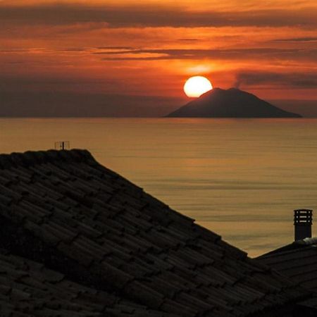 Le Due Torri Bed & Breakfast Filadelfia Bagian luar foto
